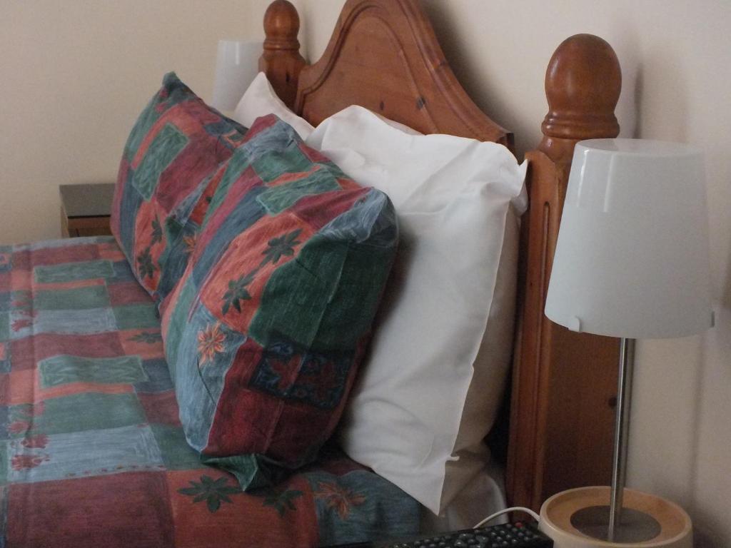 Leonardos Guest House Swansea Rom bilde