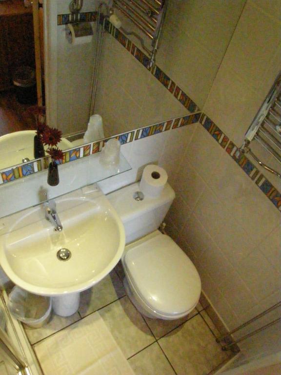 Leonardos Guest House Swansea Rom bilde